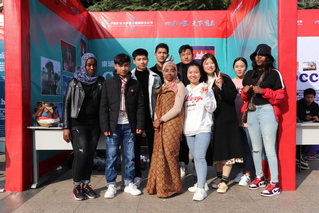 公司职工精彩亮相第八届国际文...